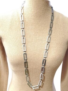 Vtg. Long Rectangular Link Chain Necklace